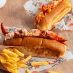 Lobster roll Mason's servito con patatine fritte